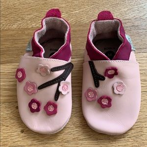 New never worn Bobux prewalker shoes